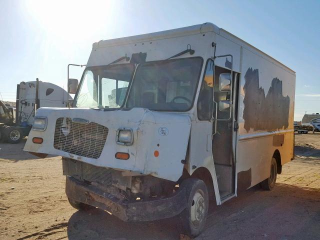 4UZAANDU2GCHJ8085 - 2016 FREIGHTLINER CHASSIS M WHITE photo 2