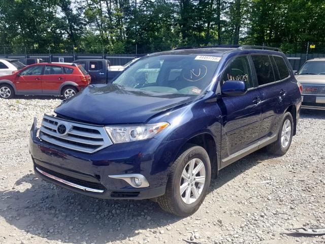 5TDBK3EH5CS129579 - 2012 TOYOTA HIGHLANDER BLUE photo 2