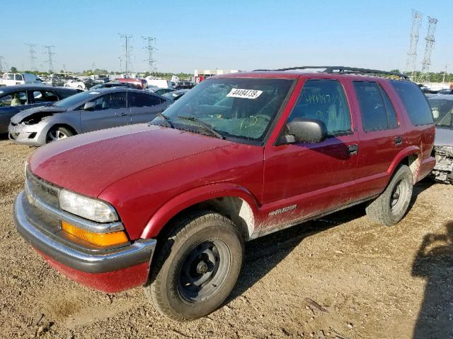 1GNCS13W61K257268 - 2001 CHEVROLET BLAZER RED photo 2