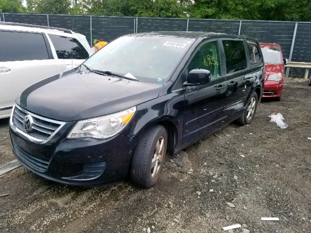 2V8HW34119R552457 - 2009 VOLKSWAGEN ROUTAN SE BLACK photo 2