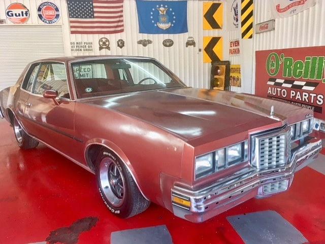 2J37W92565793 - 1979 PONTIAC GRAN PRIX BURGUNDY photo 1