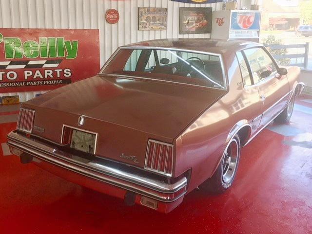 2J37W92565793 - 1979 PONTIAC GRAN PRIX BURGUNDY photo 4