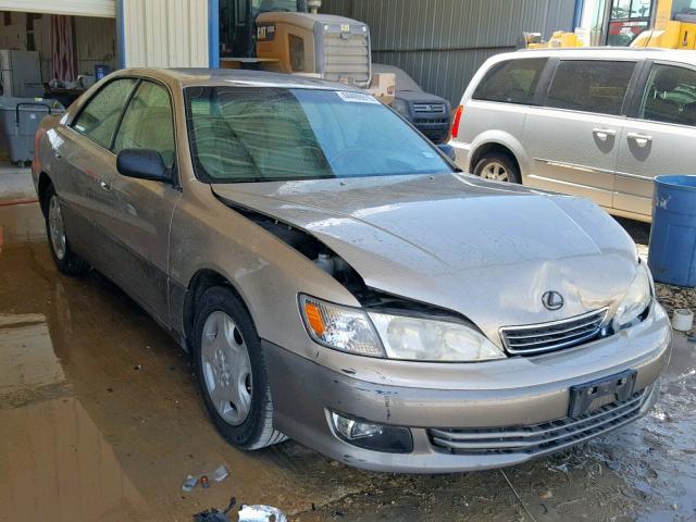 JT8BF28G4Y0264773 - 2000 LEXUS ES 300 SILVER photo 1