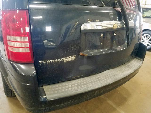 2A8HR54P58R777183 - 2008 CHRYSLER TOWN & COU BLACK photo 9