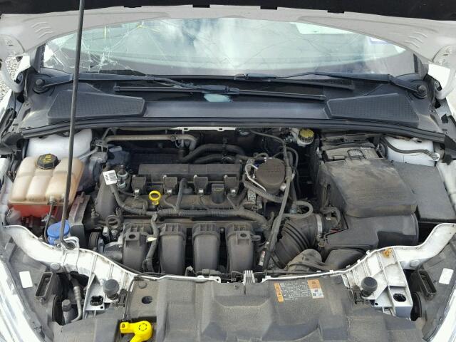 1FADP3N21FL239076 - 2015 FORD FOCUS TITA WHITE photo 7