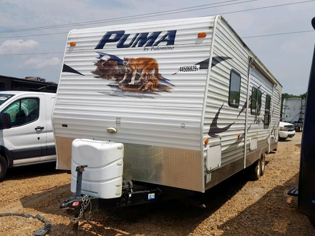 4X4TPUF219P023374 - 2009 PUMA PALOMINO WHITE photo 2