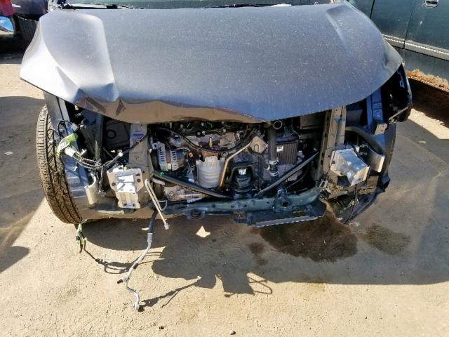 5FNRL6H96JB102586 - 2018 HONDA ODYSSEY EL SILVER photo 9