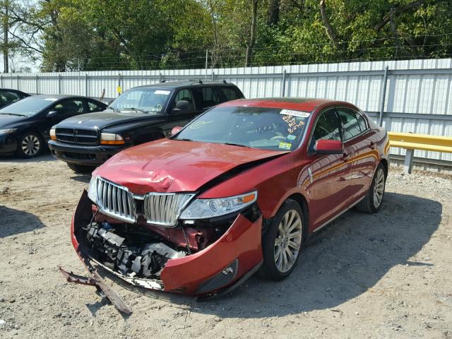 1LNHM93R19G618451 - 2009 LINCOLN MKS RED photo 2