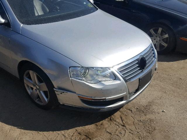 WVWAK73C28P017785 - 2008 VOLKSWAGEN PASSAT KOM SILVER photo 9