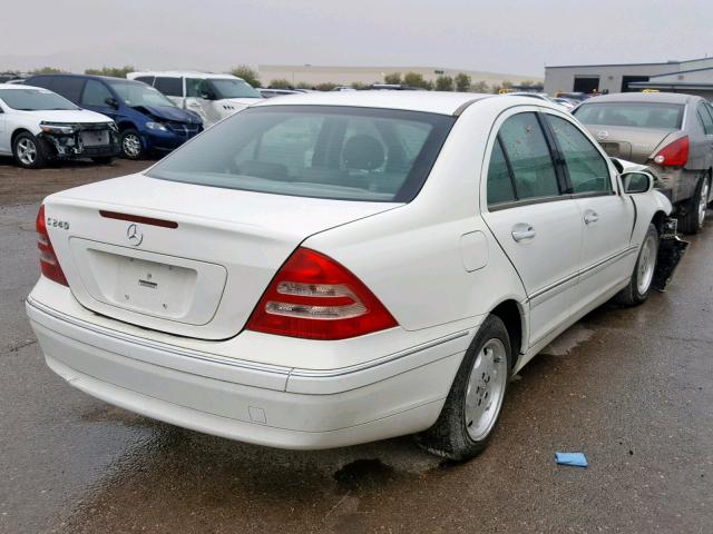 WDBRF61J14A543100 - 2004 MERCEDES-BENZ C 240 WHITE photo 4