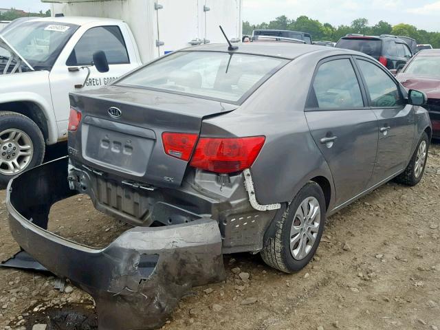 KNAFU4A28B5402616 - 2011 KIA FORTE EX GRAY photo 4