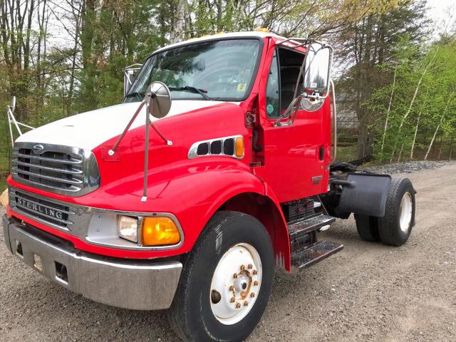 2FWBCHCS03AM04646 - 2003 STERLING TRUCK ACTERRA RED photo 2