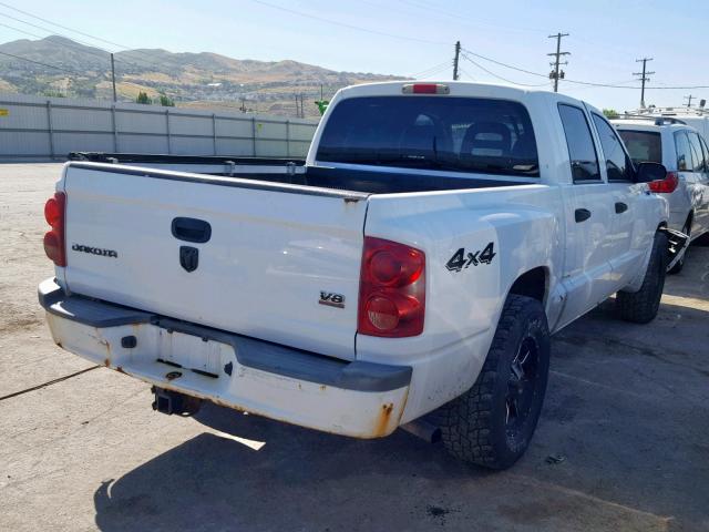 1D7HW28NX6S683728 - 2006 DODGE DAKOTA QUA WHITE photo 4