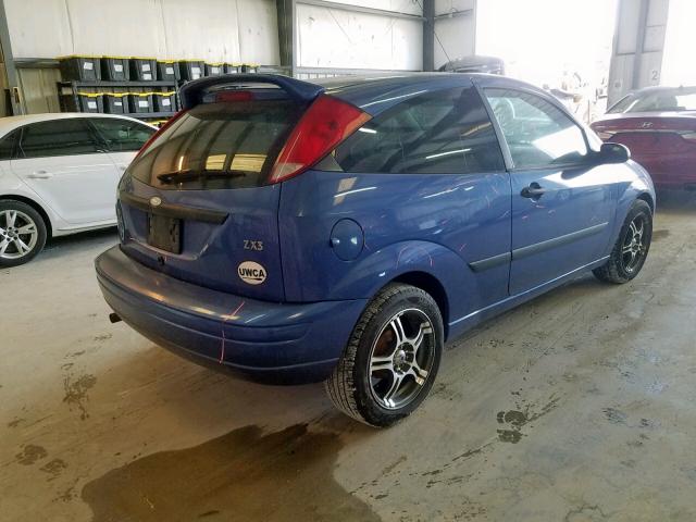 3FAFP31Z44R107990 - 2004 FORD FOCUS ZX3 BLUE photo 4