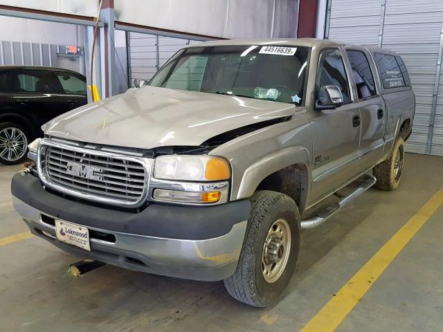 1GTHC23UX2F248373 - 2002 GMC SIERRA C25 TAN photo 2