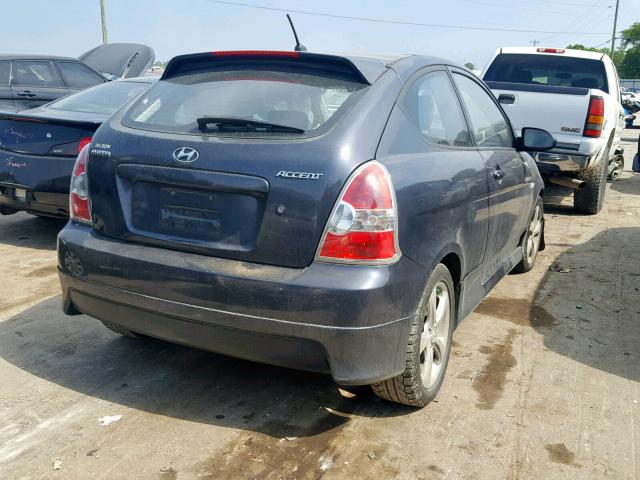 KMHCN36C38U061182 - 2008 HYUNDAI ACCENT SE GRAY photo 4