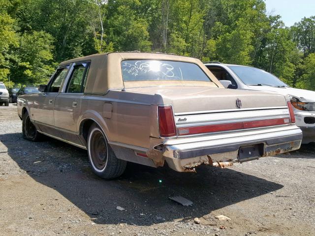 1LNBM81F3JY810591 - 1988 LINCOLN TOWN CAR GOLD photo 3