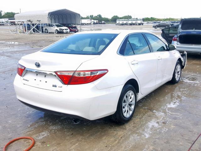 4T1BD1FK0FU172618 - 2015 TOYOTA CAMRY HYBR WHITE photo 4