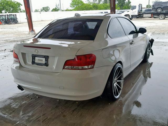 WBAUP73599VK74890 - 2009 BMW 128 I WHITE photo 4