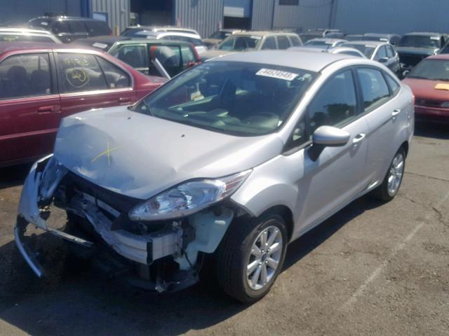 3FADP4BJ0BM219508 - 2011 FORD FIESTA SE SILVER photo 2