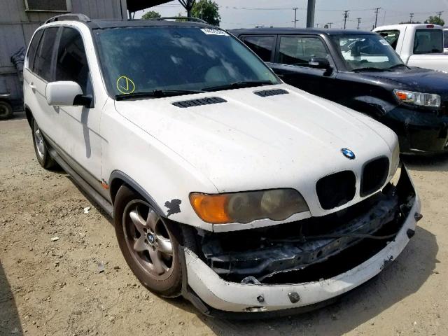 5UXFB33522LH32579 - 2002 BMW X5 4.4I WHITE photo 1