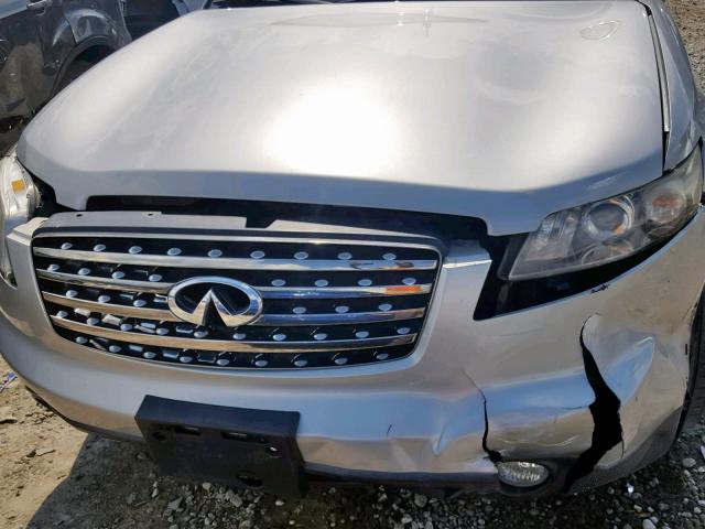 JNRAS08W85X209556 - 2005 INFINITI FX35 SILVER photo 9