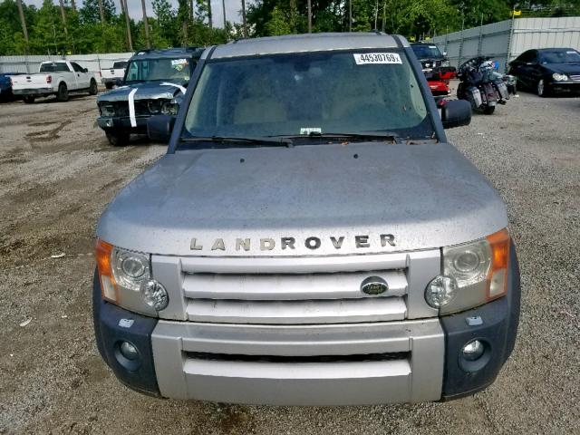 SALAA25405A302973 - 2005 LAND ROVER LR3 SILVER photo 9