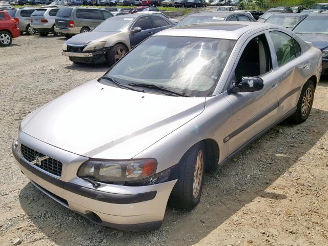 YV1RS61T932262518 - 2003 VOLVO S60 SILVER photo 2