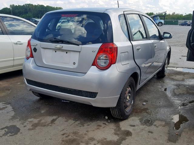 KL1TD66E69B325106 - 2009 CHEVROLET AVEO LS SILVER photo 4