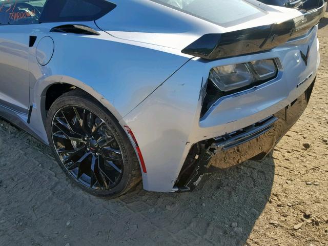 1G1YR2D66H5600595 - 2017 CHEVROLET CORVETTE Z SILVER photo 9