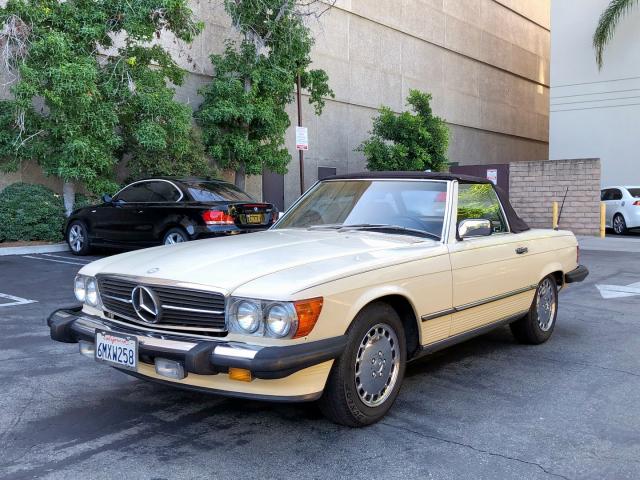 WDBBA48D0JA086392 - 1988 MERCEDES-BENZ 560 SL CREAM photo 2