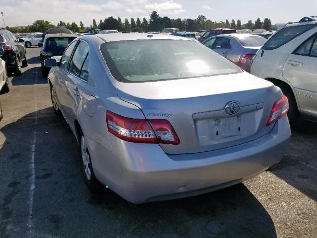 4T1BF3EK9BU764231 - 2011 TOYOTA CAMRY BASE SILVER photo 3