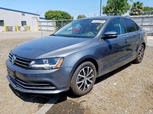 3VWDB7AJ0HM273649 - 2017 VOLKSWAGEN JETTA SE GRAY photo 2