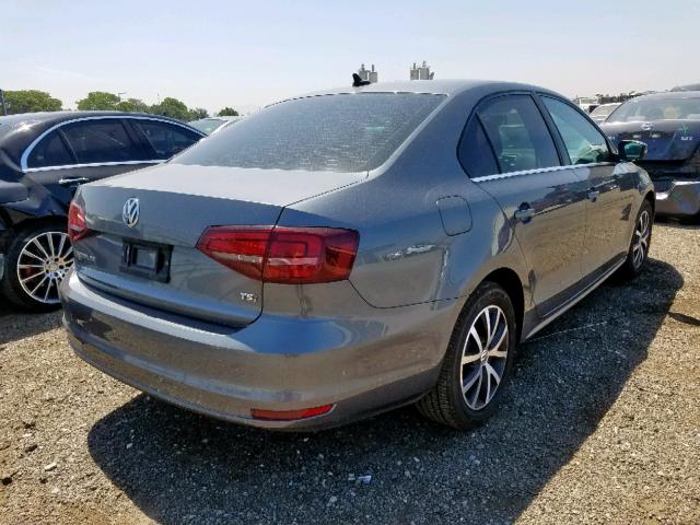 3VWDB7AJ0HM273649 - 2017 VOLKSWAGEN JETTA SE GRAY photo 4