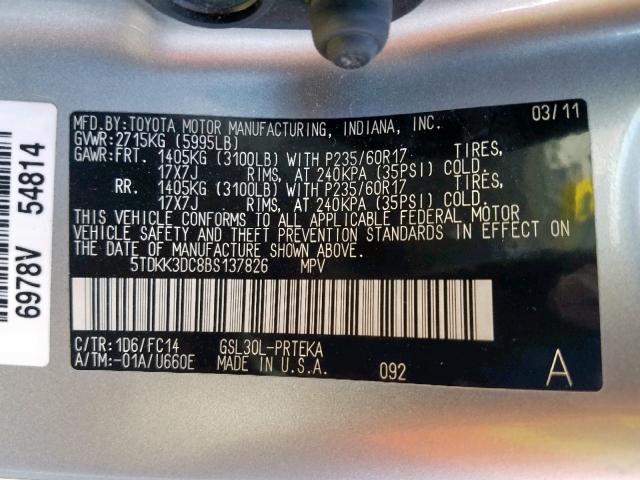 5TDKK3DC8BS137826 - 2011 TOYOTA SIENNA LE SILVER photo 10