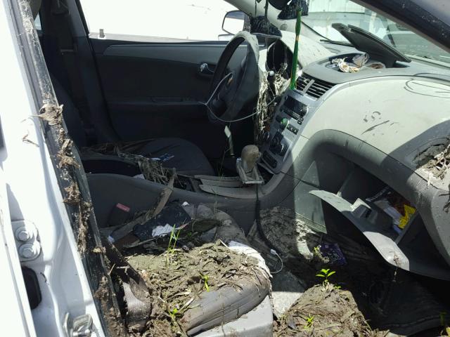 1G1ZA5EU6BF134629 - 2011 CHEVROLET MALIBU LS WHITE photo 5