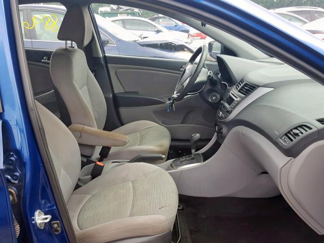 KMHCT4AE2GU964121 - 2016 HYUNDAI ACCENT SE BLUE photo 5