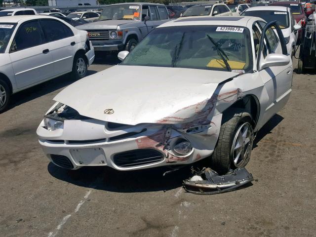 1G3GR62H014102595 - 2001 OLDSMOBILE AURORA WHITE photo 2