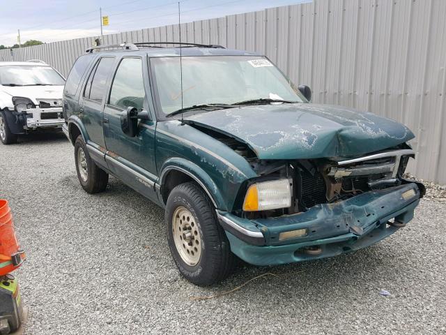 1GNDT13W3VK118870 - 1997 CHEVROLET BLAZER GREEN photo 1