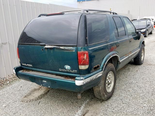 1GNDT13W3VK118870 - 1997 CHEVROLET BLAZER GREEN photo 4