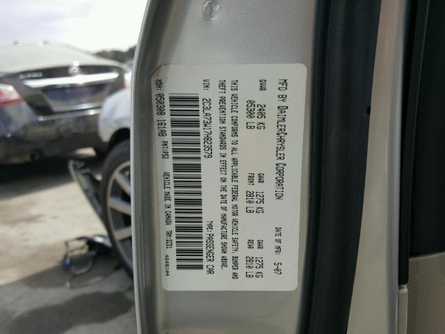 2C3LA73W17H823579 - 2007 CHRYSLER 300C SRT-8 SILVER photo 10