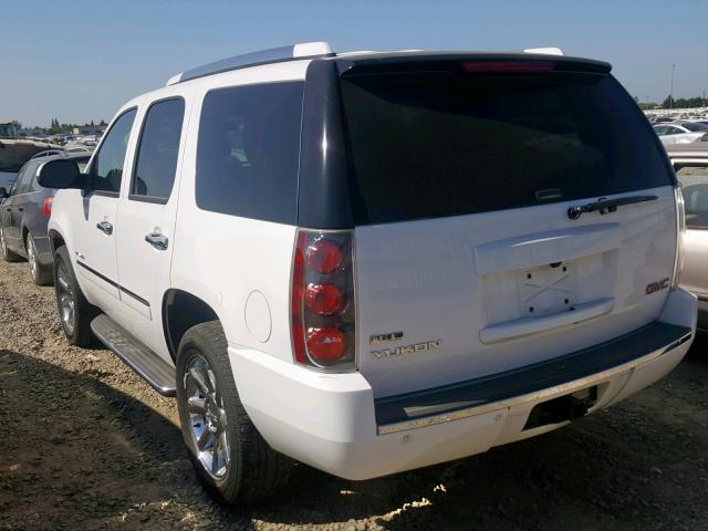 1GKS2EEF1CR255824 - 2012 GMC YUKON DENA WHITE photo 3