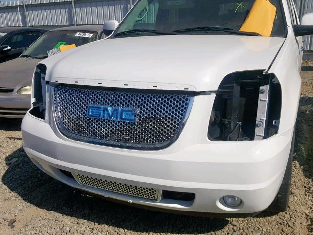 1GKS2EEF1CR255824 - 2012 GMC YUKON DENA WHITE photo 9