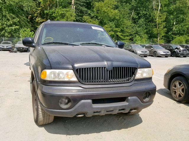 5LMPU28L6WLJ26148 - 1998 LINCOLN NAVIGATOR შავი ფოტო 9