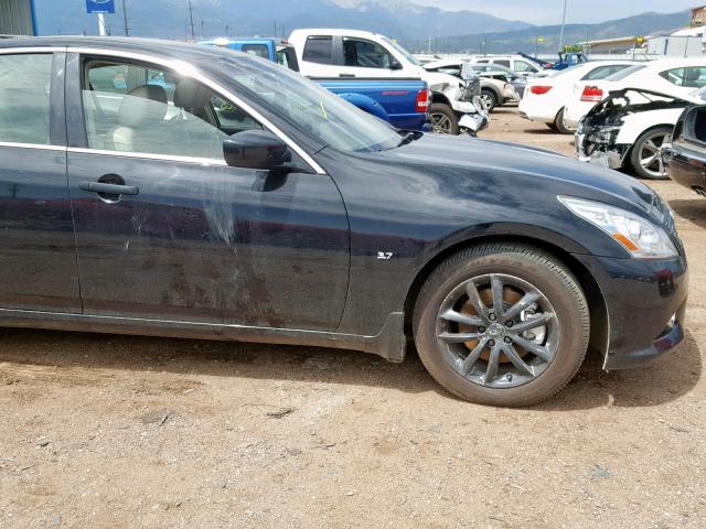 JN1CV6AR9FM521530 - 2015 INFINITI Q40 BLACK photo 9