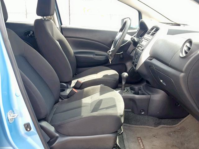 3N1CE2CP0FL410203 - 2015 NISSAN VERSA NOTE BLUE photo 5