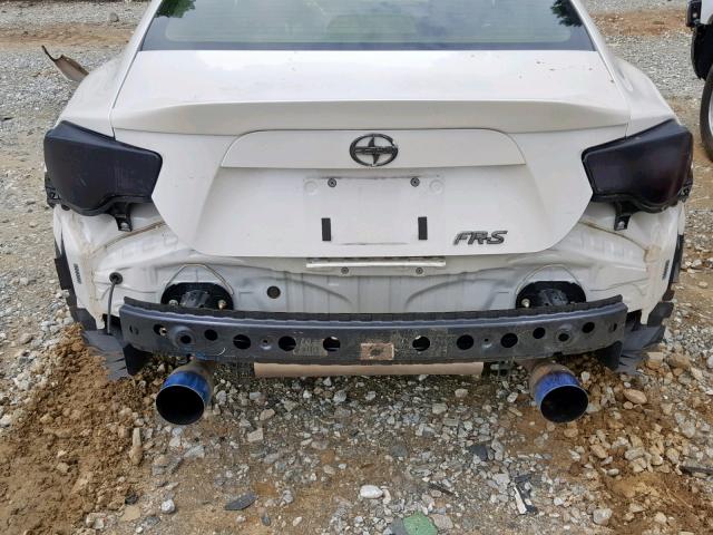 JF1ZNAA11D2712524 - 2013 TOYOTA SCION FR-S WHITE photo 9
