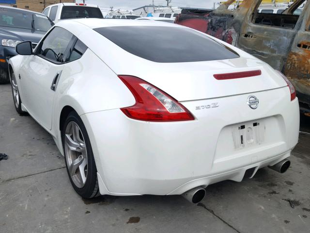 JN1AZ4EH3AM503745 - 2010 NISSAN 370Z CREAM photo 3