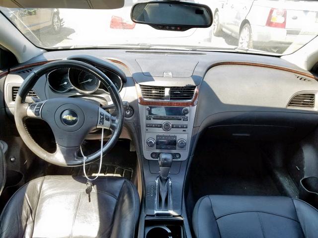 1G1ZE5E73BF106446 - 2011 CHEVROLET MALIBU LTZ 银色 照片 9