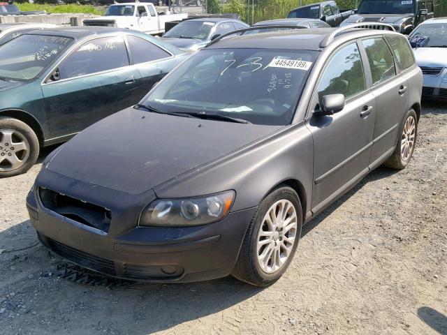 YV1MW682552042677 - 2005 VOLVO V50 T5 BLACK photo 2